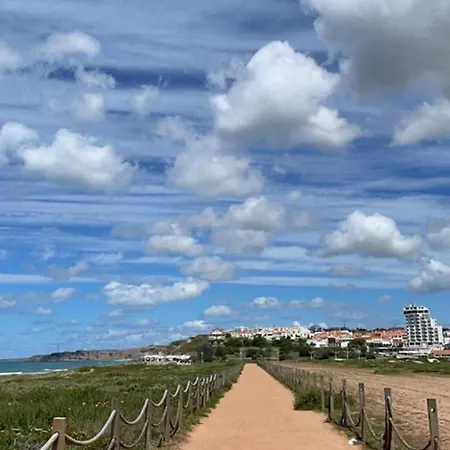Ferienwohnung Fuer 1 Personen 1 Kind Ca 20 Qm In Lourinh-abelheira, Regio Centro * Praia da Lourinha