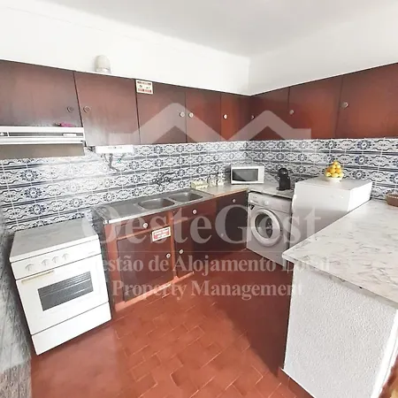 Ferienwohnung Fuer 1 Personen 1 Kind Ca 20 Qm In Lourinh-abelheira, Regio Centro Apartment